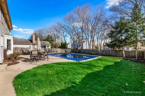 Exterior - 1200 Prairie Dr, Algonquin, IL 60102 photo 13 of 16