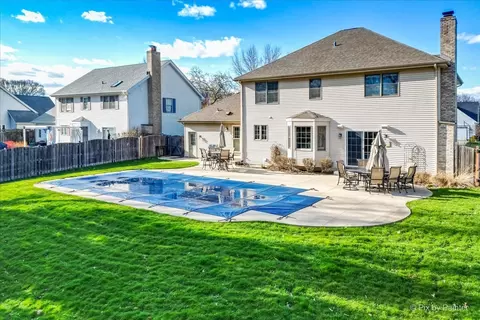 Exterior - 1200 Prairie Dr, Algonquin, IL 60102 photo 10 of 16
