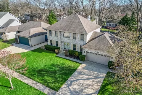 Exterior - 1200 Prairie Dr, Algonquin, IL 60102 photo 4 of 16