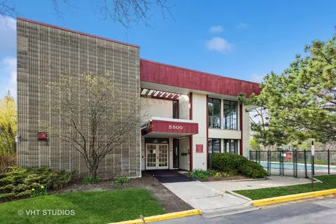 Exterior - 5550 Astor Ln #101, Rolling Meadows, IL 60008 photo 7 of 7