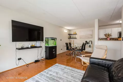 Living - 5550 Astor Ln #101, Rolling Meadows, IL 60008 photo 3 of 3