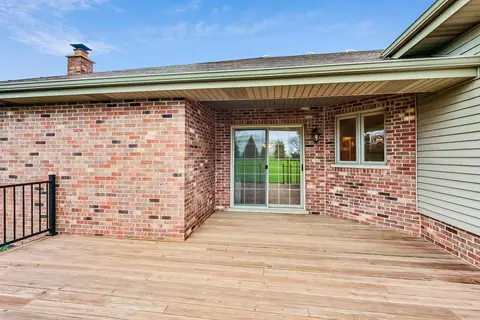 Exterior - 19221 Brompton Ct, Mokena, IL 60448 photo 7 of 13