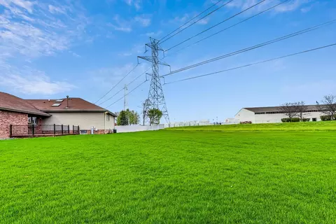 Exterior - 19221 Brompton Ct, Mokena, IL 60448 photo 10 of 13