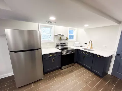 Kitchen - 38 W652 Sunvale Dr, Elgin, IL 60124 photo 3 of 3