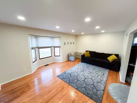 Living - 38 W652 Sunvale Dr, Elgin, IL 60124 photo 3 of 4