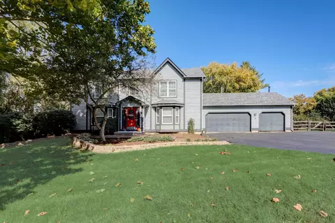 Exterior - 38 W652 Sunvale Dr, Elgin, IL 60124 photo 2 of 10