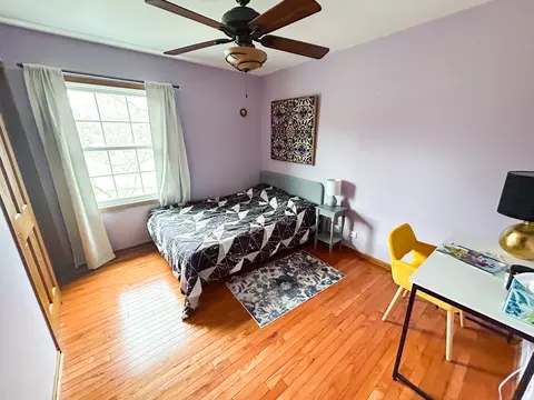 Bedroom - 38 W652 Sunvale Dr, Elgin, IL 60124 photo 2 of 4