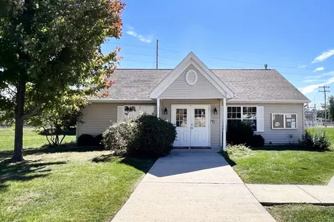 Exterior - 1113 Bull St, Normal, IL 61761 photo 11 of 11