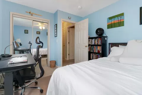 Bedroom - 1113 Bull St, Normal, IL 61761 photo 4 of 6