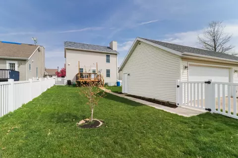 Exterior - 1113 Bull St, Normal, IL 61761 photo 9 of 11
