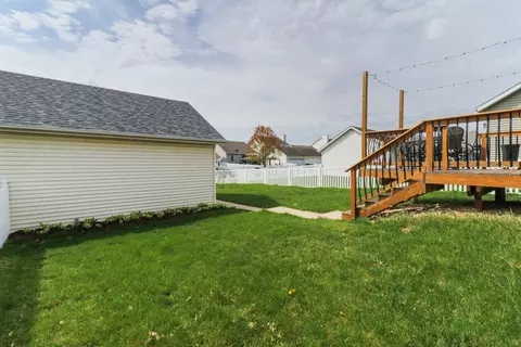 Exterior - 1113 Bull St, Normal, IL 61761 photo 7 of 11
