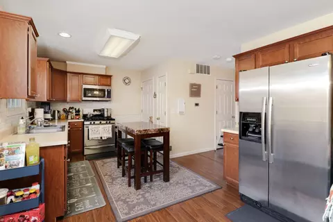 Kitchen - 1113 Bull St, Normal, IL 61761 photo 4 of 4