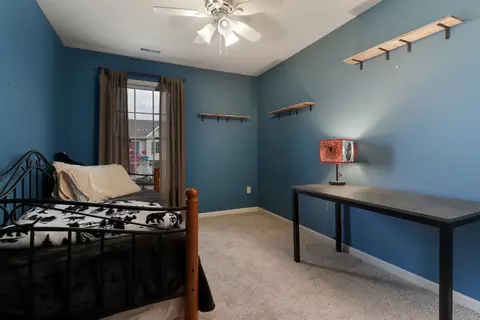 Bedroom - 1113 Bull St, Normal, IL 61761 photo 5 of 6