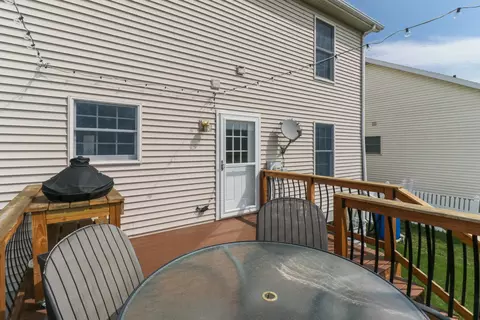 Exterior - 1113 Bull St, Normal, IL 61761 photo 5 of 11