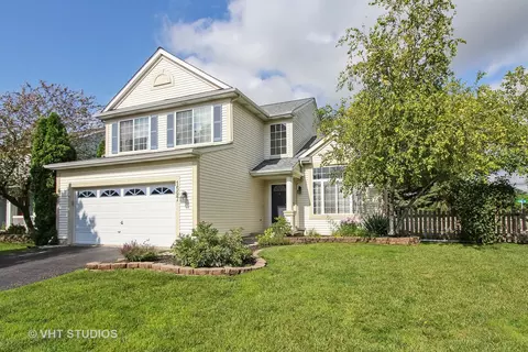 1597 Belle Haven Dr, Grayslake, IL 60030
