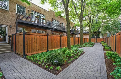 2015 W Willow St #103, Chicago, IL 60647