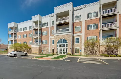 3975 Idlewild Ln #309, Naperville, IL 60564