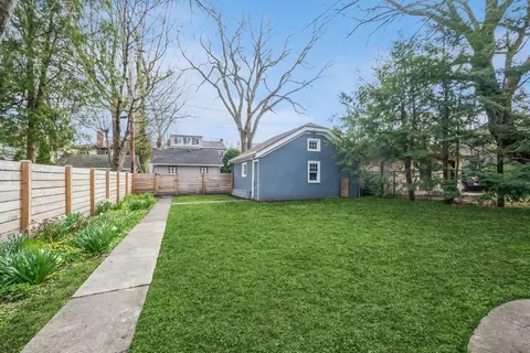 Exterior - 2235 Wesley Ave, Evanston, IL 60201 photo 5 of 6
