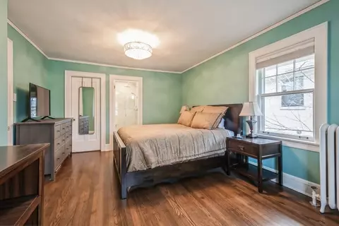Bedroom - 2235 Wesley Ave, Evanston, IL 60201 photo 2 of 3