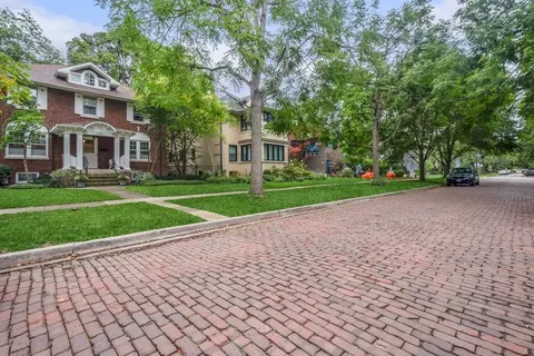 Exterior - 2235 Wesley Ave, Evanston, IL 60201 photo 3 of 6