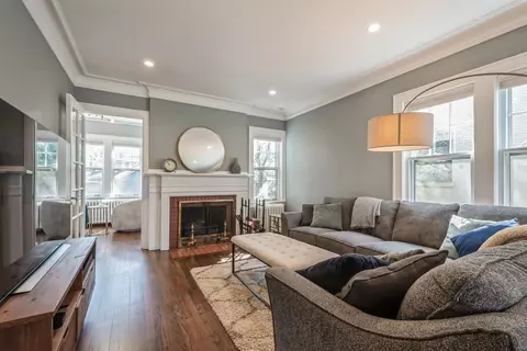 Living - 2235 Wesley Ave, Evanston, IL 60201 photo 1 of 3