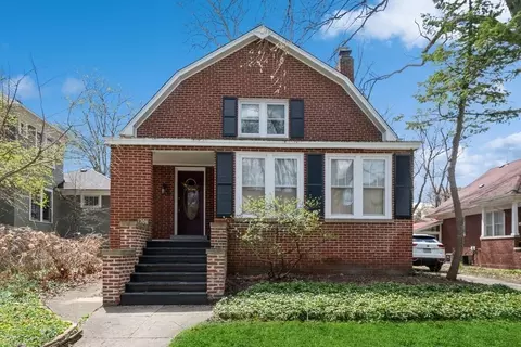1204 Noyes St, Evanston, IL 60201