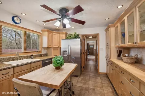 Kitchen - 301 Brookwood Dr, Olympia Fields, IL 60461 photo 1 of 4
