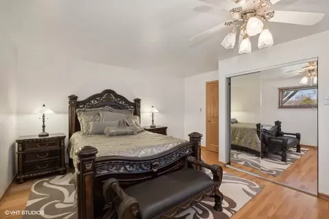 Bedroom - 301 Brookwood Dr, Olympia Fields, IL 60461 photo 4 of 4