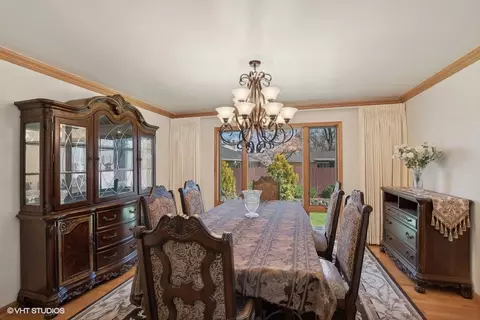 Dining - 301 Brookwood Dr, Olympia Fields, IL 60461 photo 1 of 3