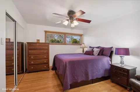 Bedroom - 301 Brookwood Dr, Olympia Fields, IL 60461 photo 2 of 4