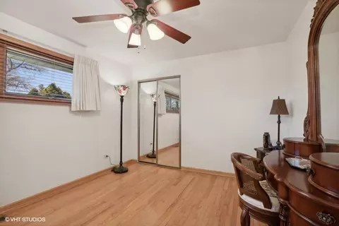Bedroom - 301 Brookwood Dr, Olympia Fields, IL 60461 photo 3 of 4