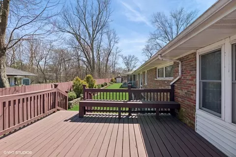 Exterior - 301 Brookwood Dr, Olympia Fields, IL 60461 photo 3 of 8