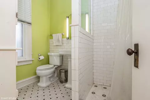 Bath - 1727 W 100th St, Chicago, IL 60643 photo 1 of 2