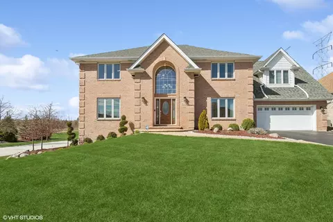 11052 Mayflower Ln, Orland Park, IL 60467