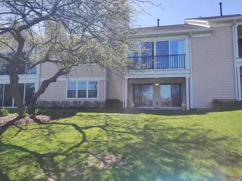 Exterior - 1305 Nutmeg Ct #A, Mount Prospect, IL 60056 photo 3 of 7