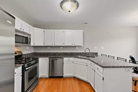 Kitchen - 1508 Arbor Ln, Elgin, IL 60123 photo 3 of 3