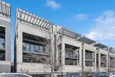 1350 W Walton St #2W, Chicago, IL 60642