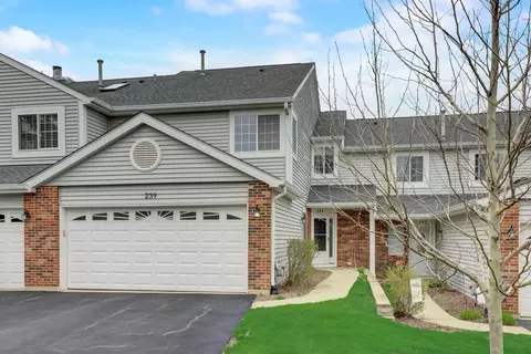 239 Brittany Dr, Streamwood, IL 60107