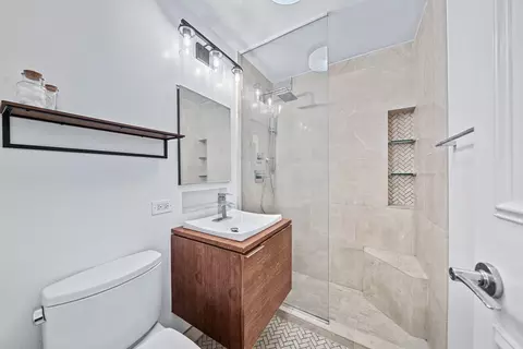 33 E Cedar St #6A, Chicago, IL 60611 photo 8