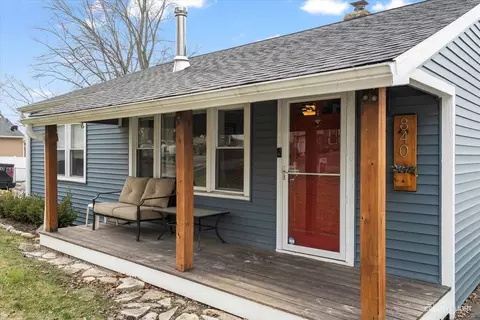 840 3rd Ave, Geneva, IL 60134