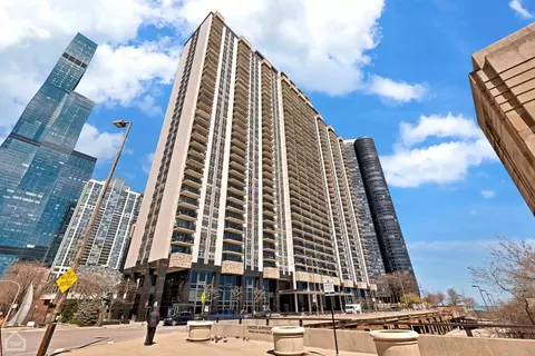 400 E Randolph St #2613-15, Chicago, IL 60601