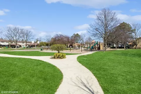 1515 Mohawk Trl, Wheeling, IL 60090 photo 22