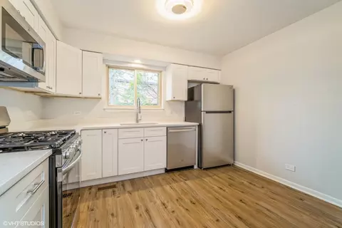 1515 Mohawk Trl, Wheeling, IL 60090 photo 9