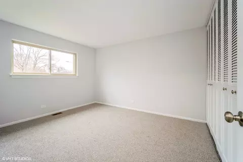 1515 Mohawk Trl, Wheeling, IL 60090 photo 12