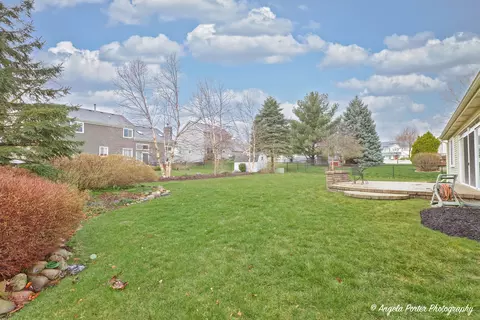 Exterior - 1911 Birch Ln, Mchenry, IL 60051 photo 9 of 11