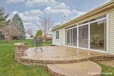Exterior - 1911 Birch Ln, Mchenry, IL 60051 photo 8 of 11