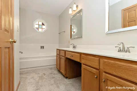 Bath - 1911 Birch Ln, Mchenry, IL 60051 photo 3 of 3
