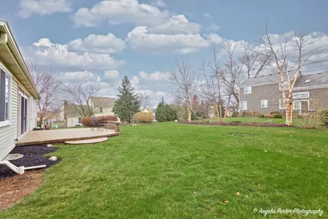 Exterior - 1911 Birch Ln, Mchenry, IL 60051 photo 10 of 11