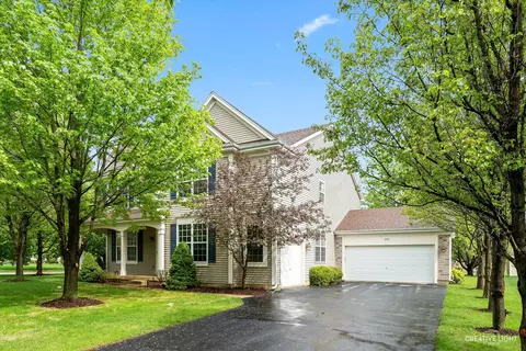 200 Liszka Ln, Oswego, IL 60543