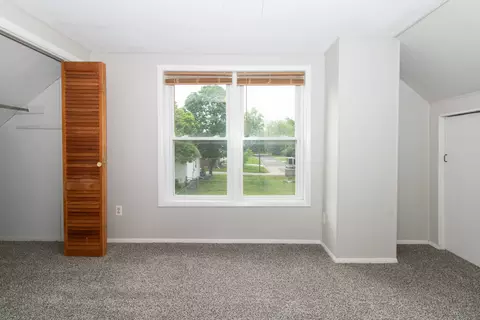 Bedroom - 2015 E Jackson St, Bloomington, IL 61701 photo 3 of 6